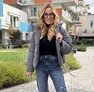 Moon Light kabát szürke – Rövid női steppelt kabát csillogó díszítéssel – Innova Fashion